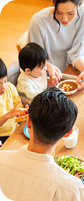 暖かな木の温もりが人の心にも宿る。