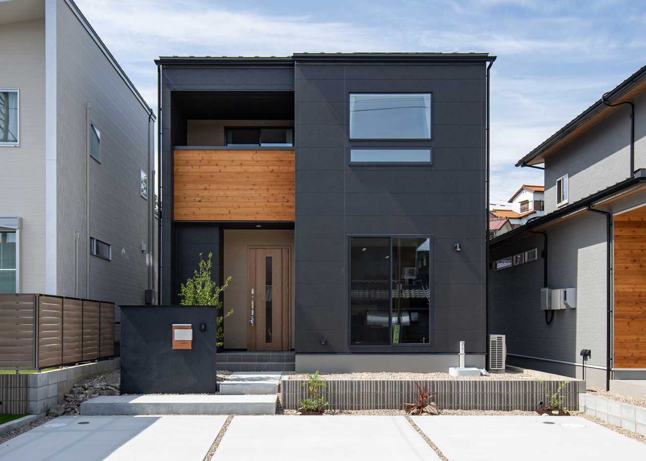 小牧市本庄①モデルハウスB