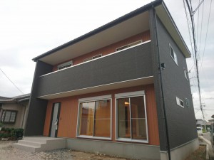 自然素材の家「ナチュリエ」施工例～家族がつながる家～