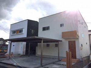 自然素材の家ナチュリエ施工例～シンプルなBOXハウス～