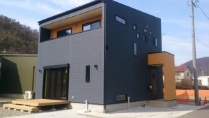 自然素材の家ナチュリエ施工例～シンプルモダンな家～