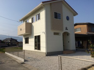 自然素材の家「ナチュリエ」施工例～奥様の夢が詰まった家～