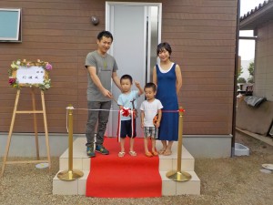 Ａ様　引き渡し式