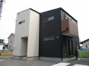 自然素材の家「ナチュリエ」施工例～シンプルモダンな家～